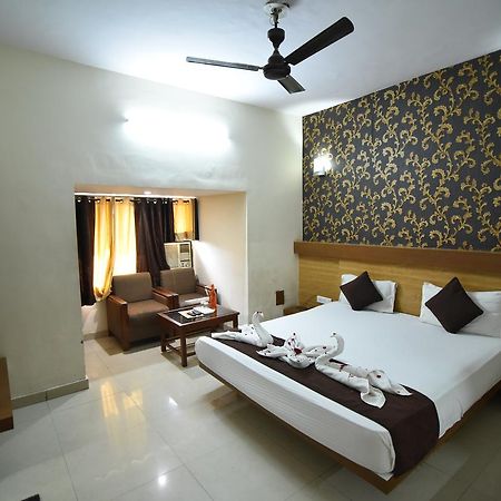 Hotel Vaishnavi Τζαϊπούρ Εξωτερικό φωτογραφία
