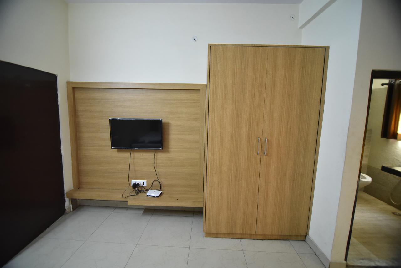 Hotel Vaishnavi Τζαϊπούρ Εξωτερικό φωτογραφία