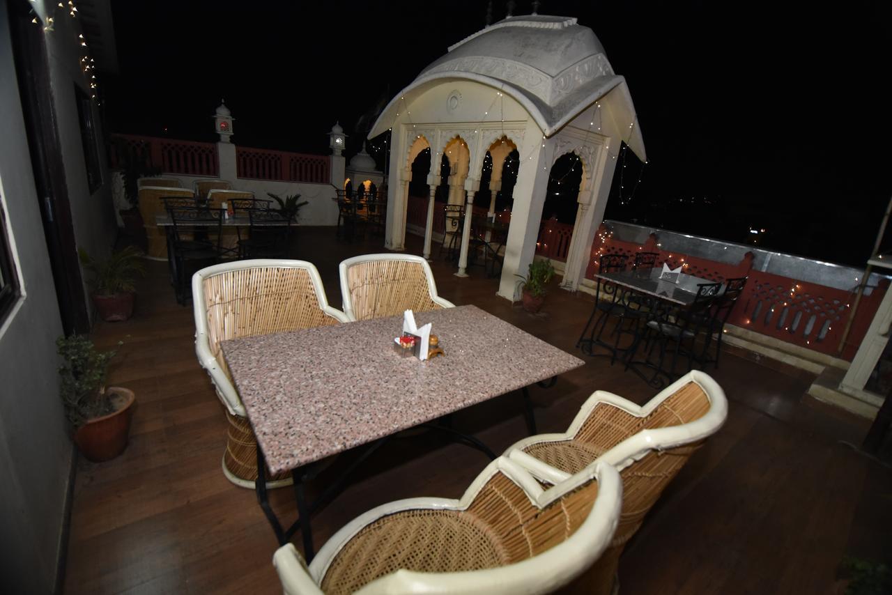 Hotel Vaishnavi Τζαϊπούρ Εξωτερικό φωτογραφία