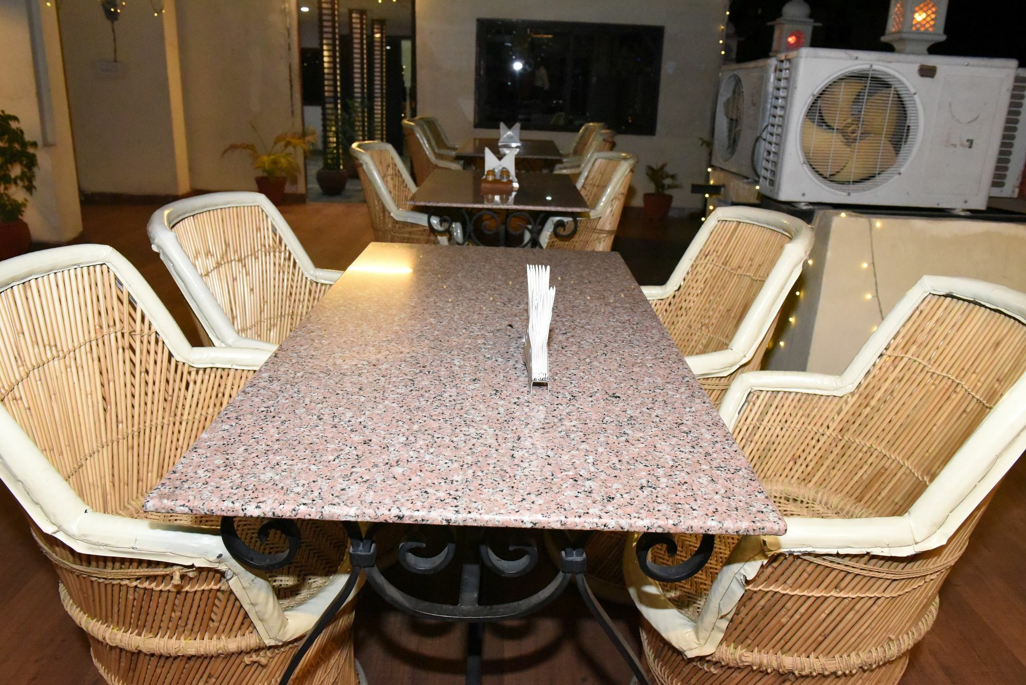 Hotel Vaishnavi Τζαϊπούρ Εξωτερικό φωτογραφία